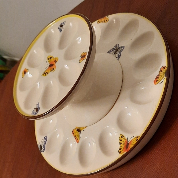 BUTTERFLIES 🦋 🦋 🦋 - Picture 2 of 4